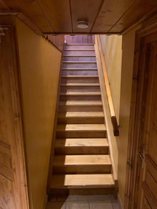 Ferme De Chenezeau - 15 Personnes , 7 Chambres Gérardmer Kültér fotó